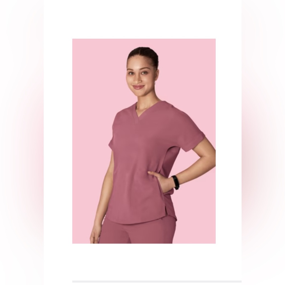 Mandala mauve scrub top